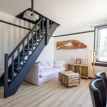 Mamie Jane Suite Deluxe Face Au Lac Tresserve 外观 照片